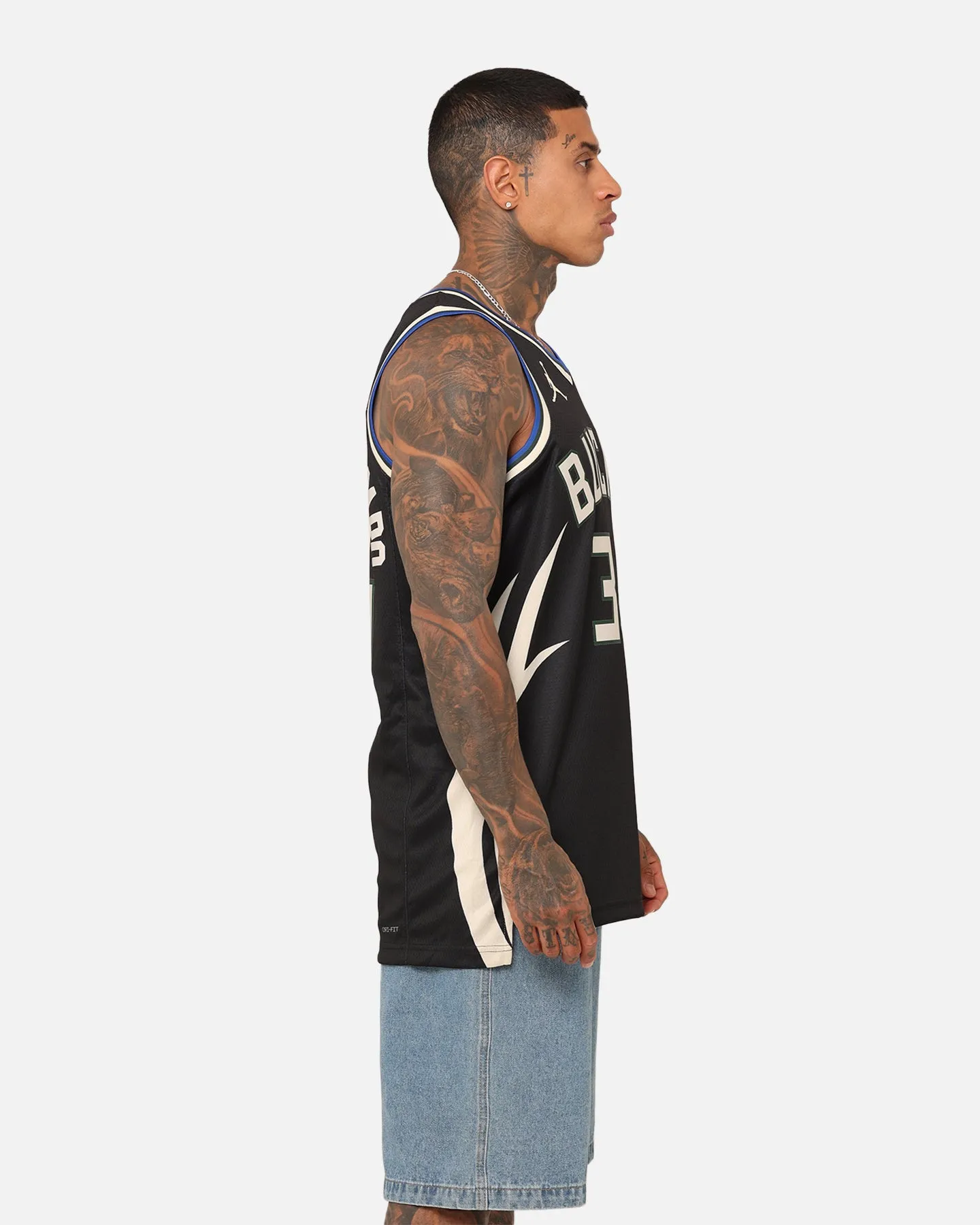 Nike Milwaukee Bucks Giannis Antetokounmpo Statement Edition Dri-FIT NBA Swingman Jersey Black