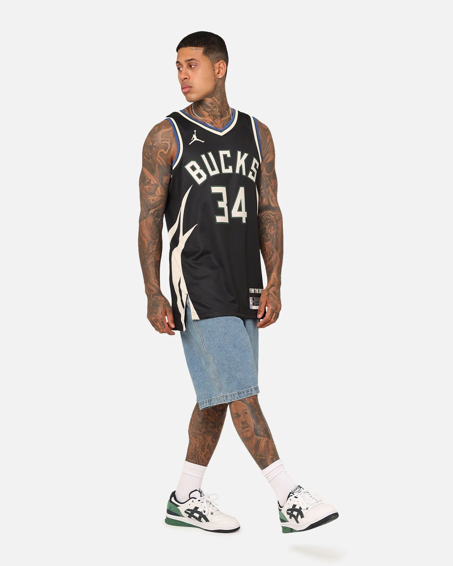 Nike Milwaukee Bucks Giannis Antetokounmpo Statement Edition Dri-FIT NBA Swingman Jersey Black