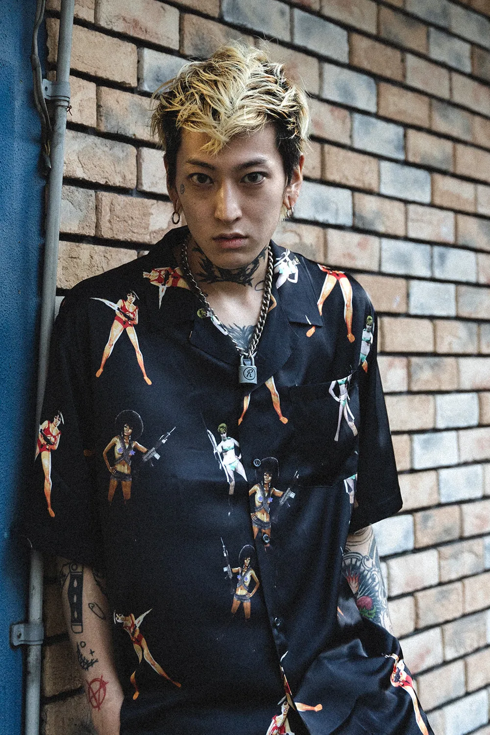 【SICKBOY】"GIRLS GIRLS GIRLS" HAWAIIAN SHIRT (BLACK)